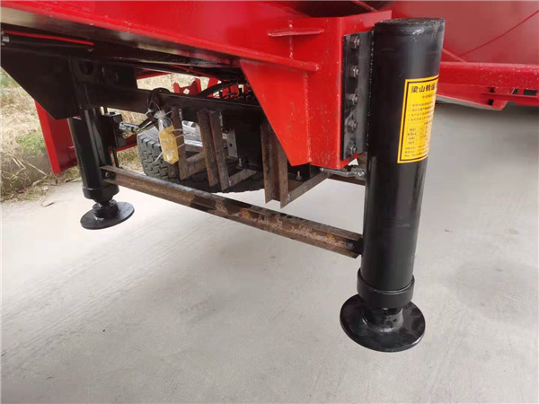 半掛車(chē)液壓支腿